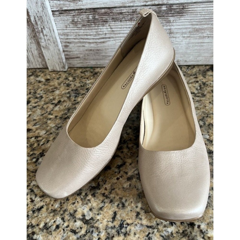 Easy Spirit Womens Esalinda Slip on 8.5 W Leather Upper Gold Tan Shoes